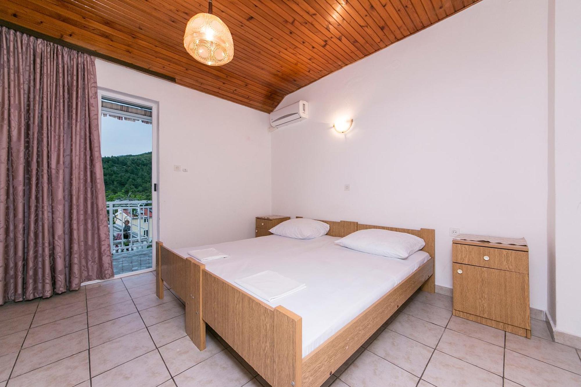 Apartments By The Sea Podaca, Makarska - 4734 מראה חיצוני תמונה