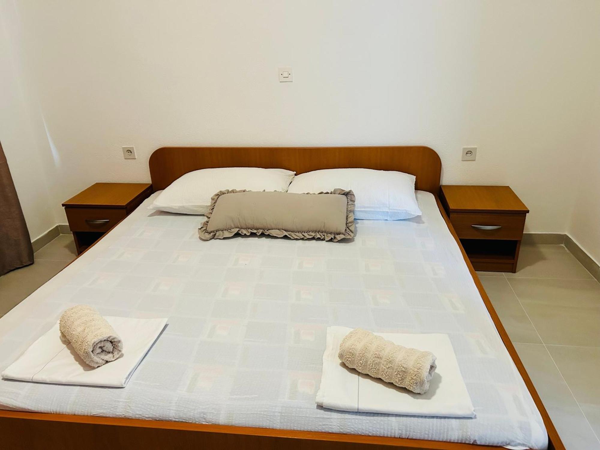 Apartments By The Sea Podaca, Makarska - 4734 מראה חיצוני תמונה